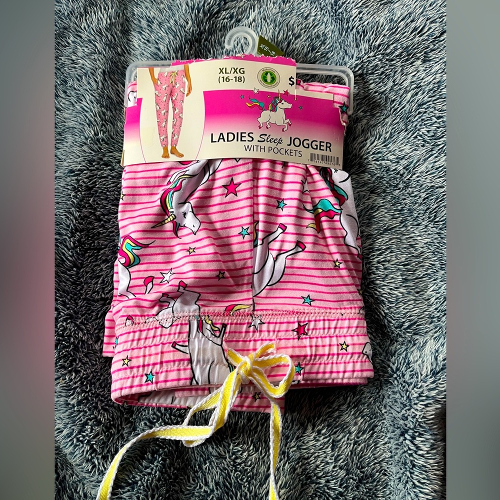 Ladies sleep joggers with pocket size XL